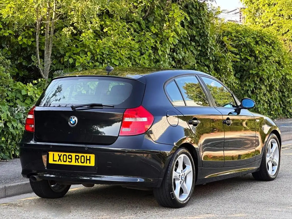 2009-bmw-1-series-20td-118d-edition-es-5d-big-2