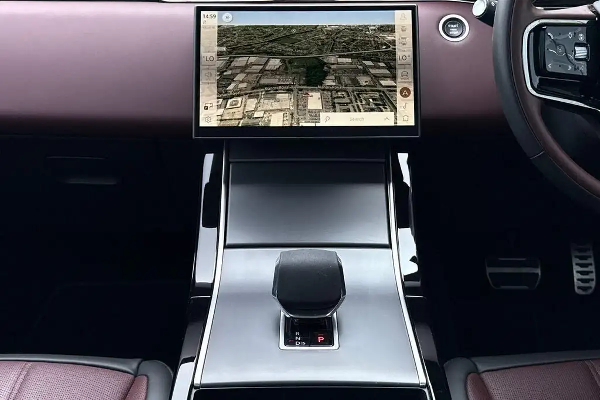 2024-land-rover-range-rover-evoque-20-d200-dynamic-hse-big-26