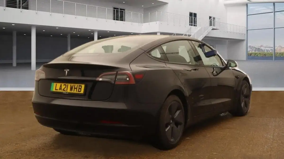 2021-tesla-model-3-e-standard-plus-big-2