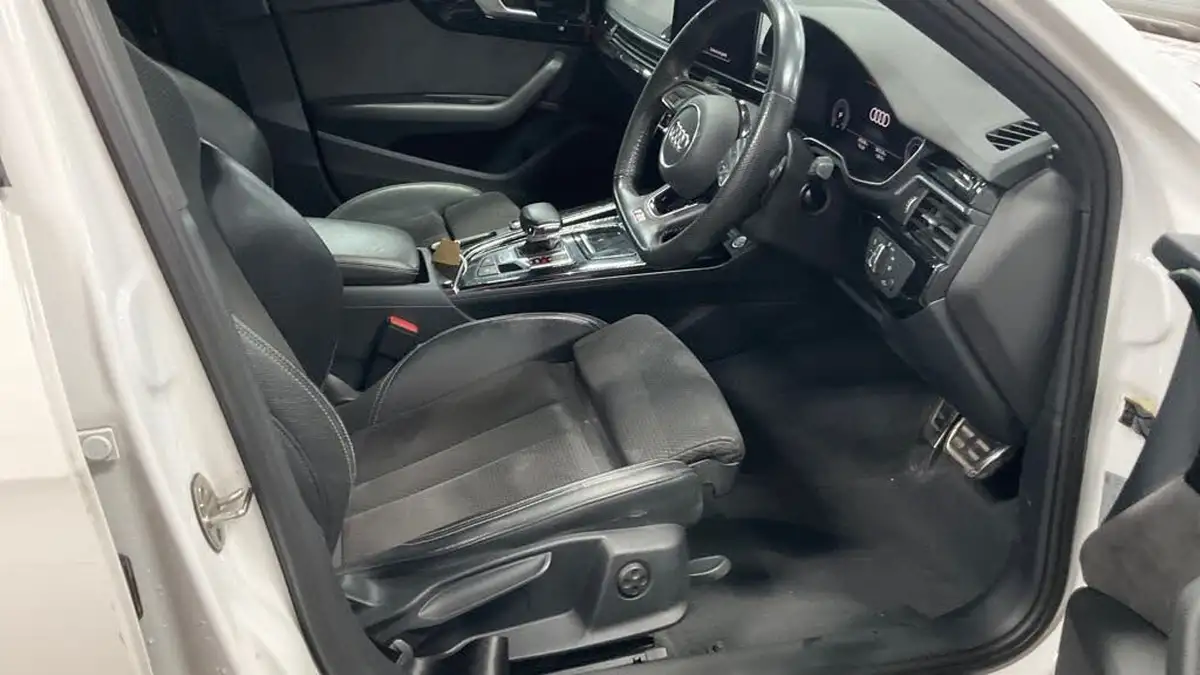2020-audi-a4-20-35-tdi-black-edition-big-1