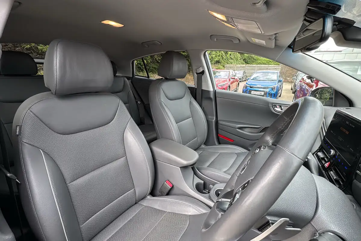 2020-hyundai-ioniq-16-gdi-premium-se-hybrid-big-22