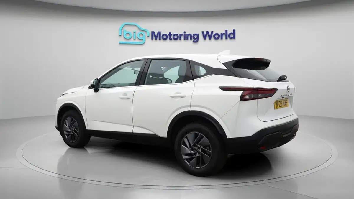 2023-nissan-qashqai-13-dig-t-acenta-premium-140ps-big-5