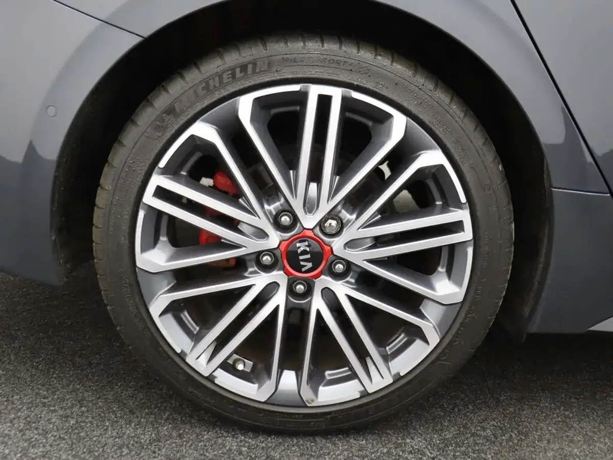 2021-kia-pro-ceed-16-t-gdi-gt-big-6