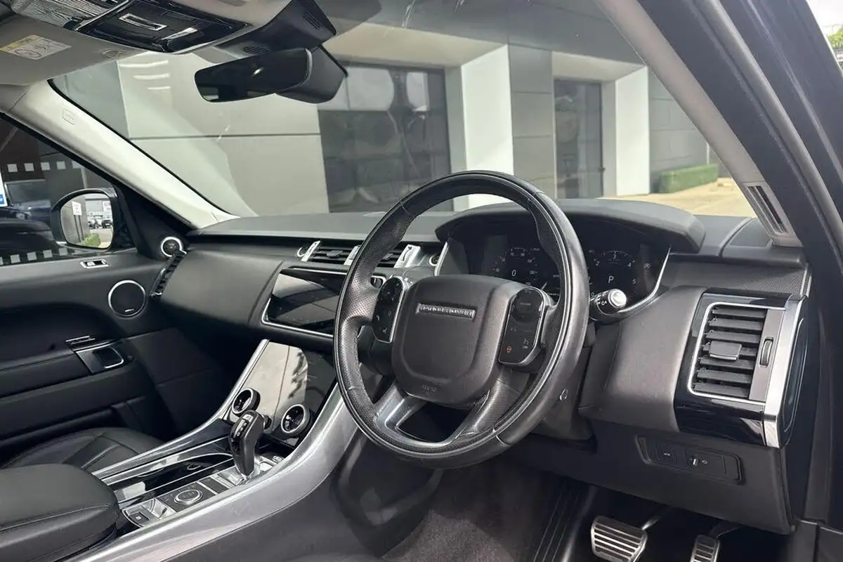 2018-land-rover-range-rover-sport-big-13