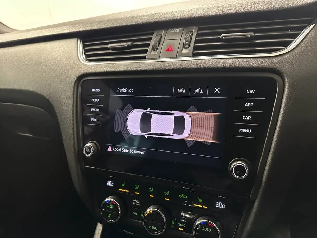 2019-skoda-octavia-20-tsi-vrs-challenge-hatchback-dsg-big-28