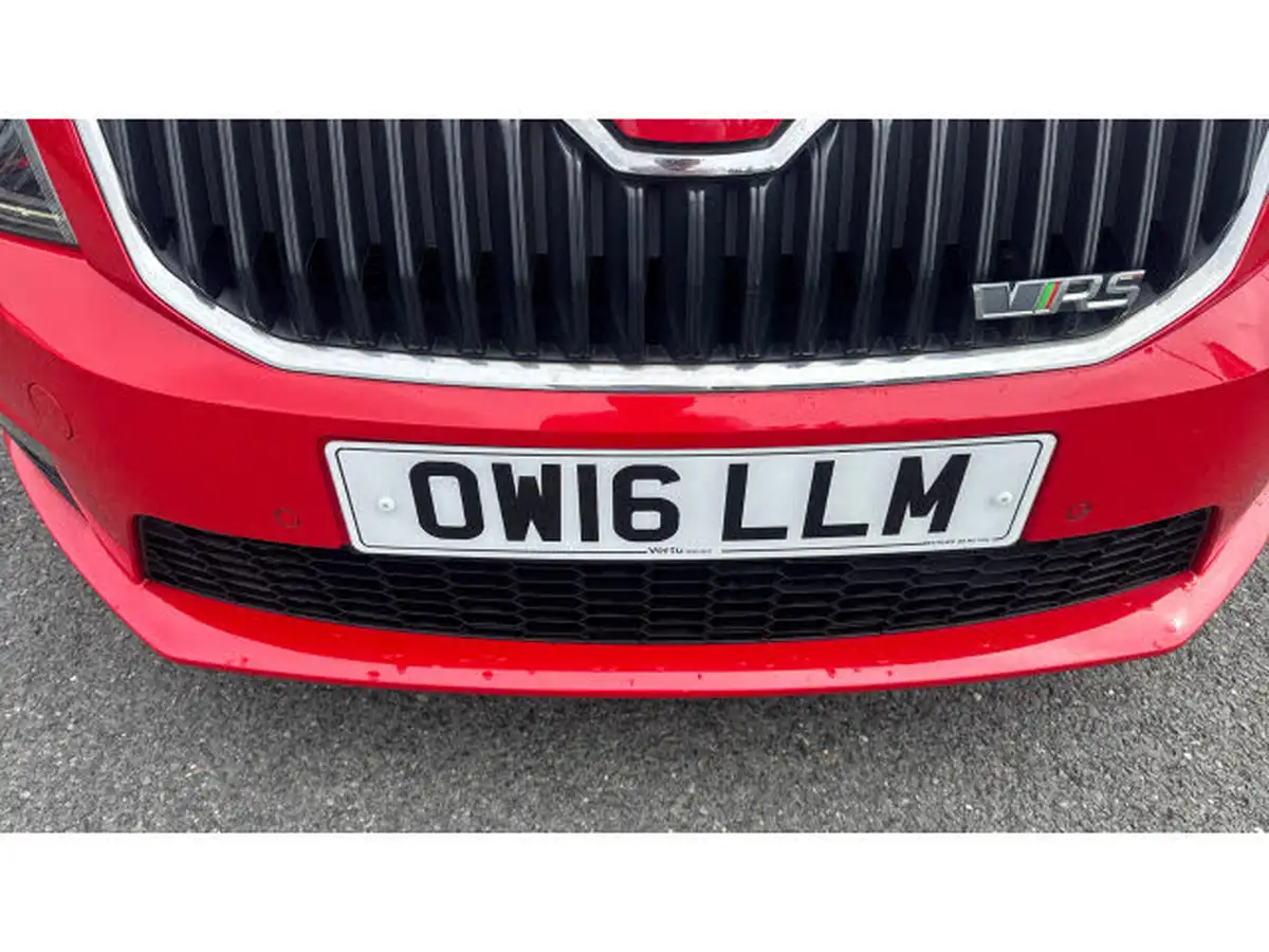 2016-skoda-octavia-20tdi-vrs-hatchback-dsg-big-20