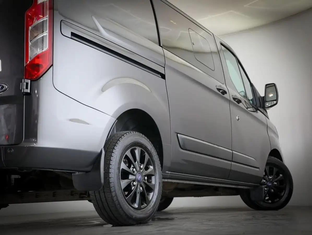2022-ford-transit-custom-20tdci-320-l1h1-limited-170pseu6dt-double-cab-in-van-auto-big-18