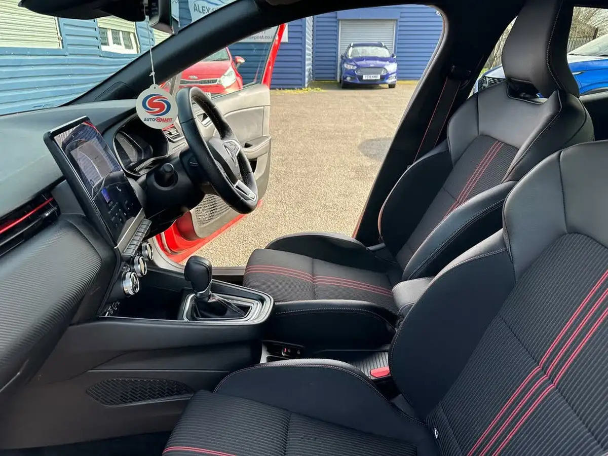2022-renault-clio-16-rs-line-140ps-rs-line-e-tech-hybrid-big-25