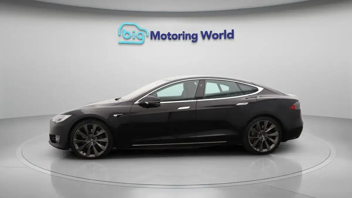 2020-tesla-model-s-e-long-range-big-4