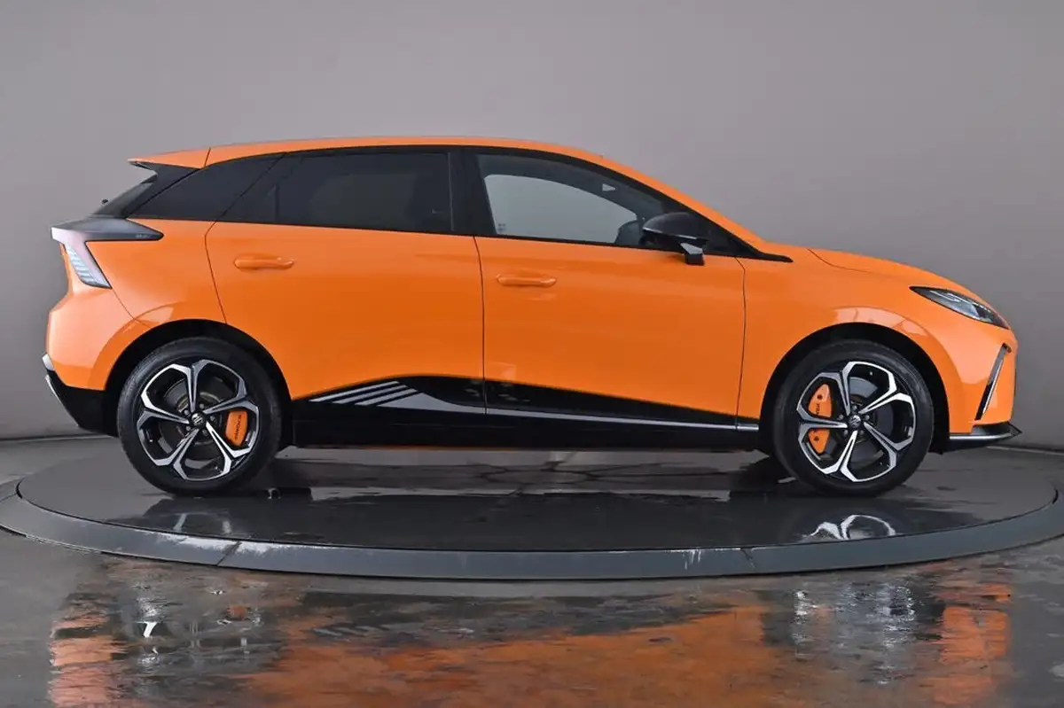 2024-mg-mg4-e-xpower-ev-big-2
