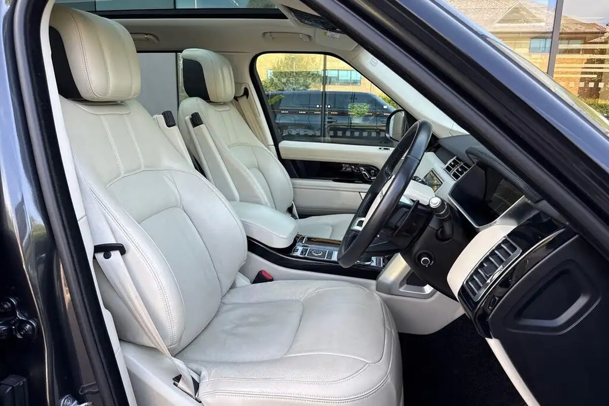 2021-land-rover-range-rover-30-p400-vogue-se-big-41