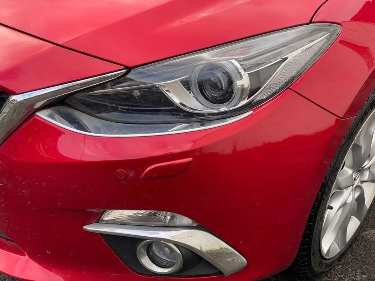 2015-mazda-mazda3-20-sport-nav-120ps-fastback-4d-big-33
