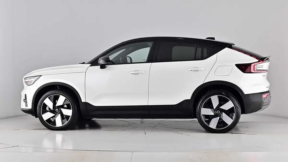 2022-volvo-c40-e-twin-recharge-pro-big-63