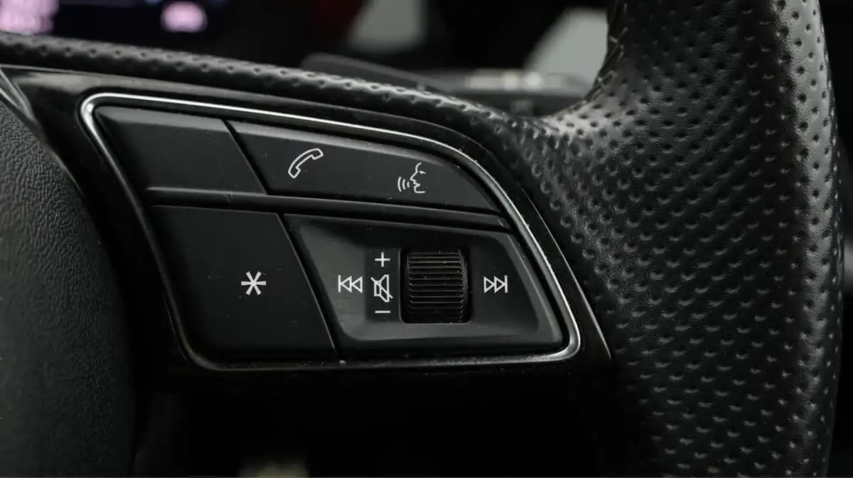 2021-audi-a3-14-40-tfsi-e-s-line-big-24