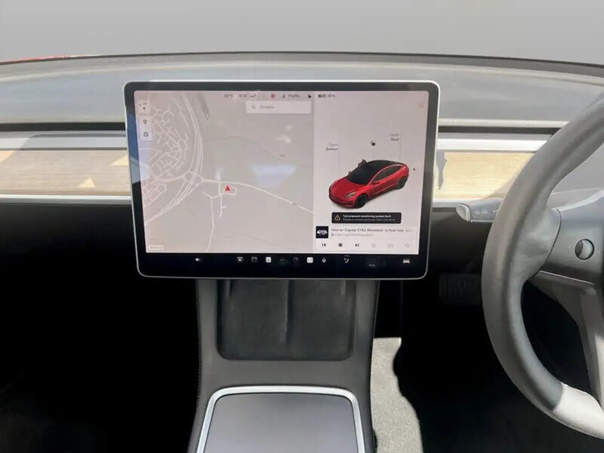 2021-tesla-model-3-e-long-range-awd-big-25