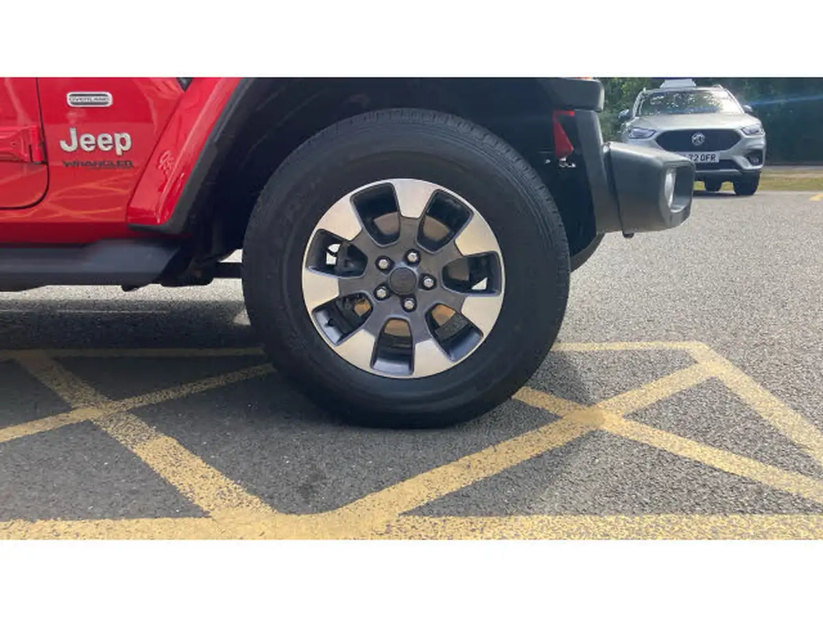 2021-jeep-wrangler-20-gme-overland-5d-big-28