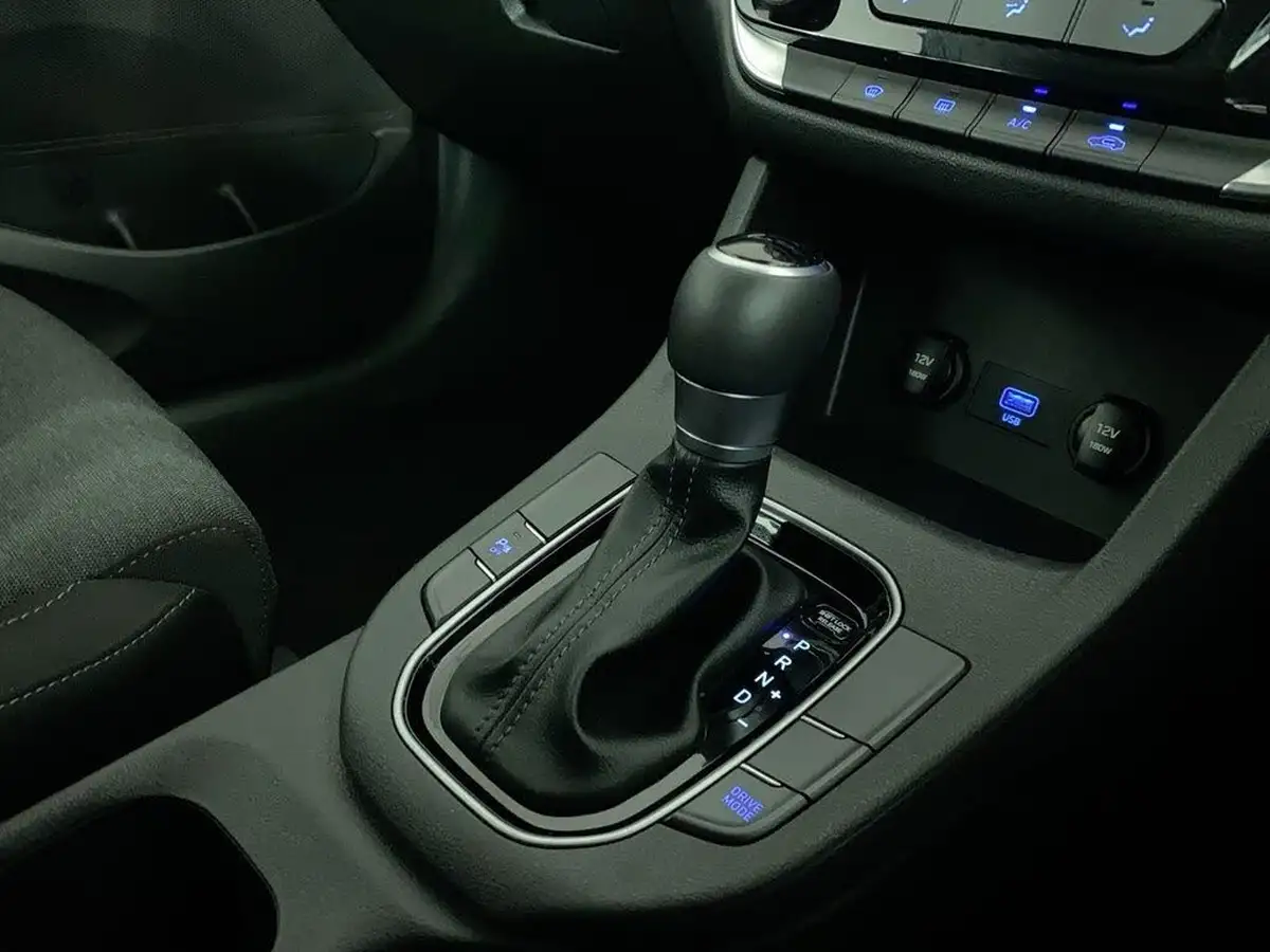 2023-hyundai-i30-10-t-gdi-se-connect-hatchback-dct-big-28