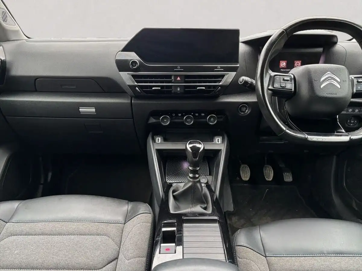 2022-citroen-c4-12-puretech-shine-130ps-big-12