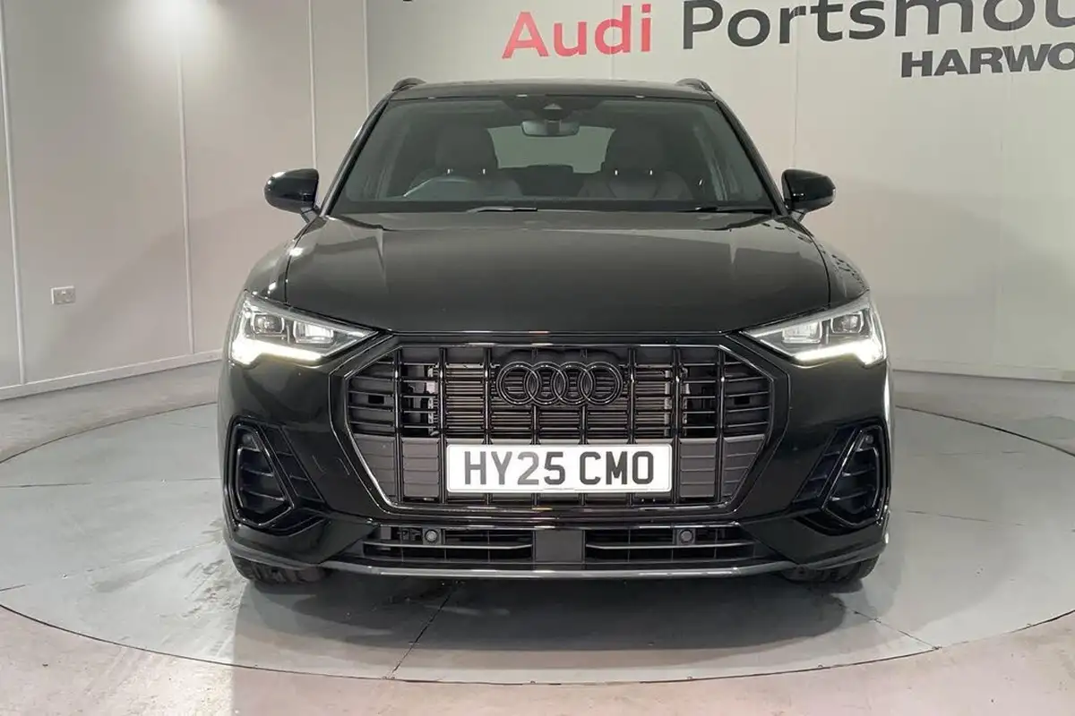2025-audi-q3-15-35-tfsi-black-edition-station-wagon-s-tronic-big-9