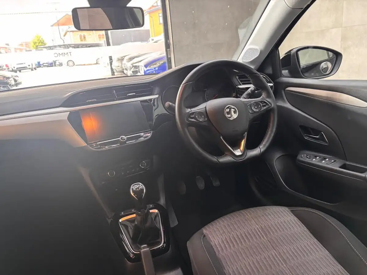 2022-vauxhall-corsa-12i-design-big-32
