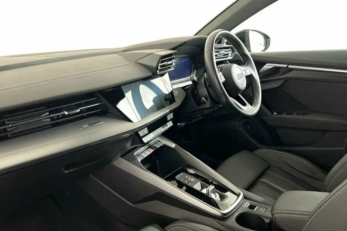 2022-audi-a3-14-40-tfsi-e-s-line-big-10
