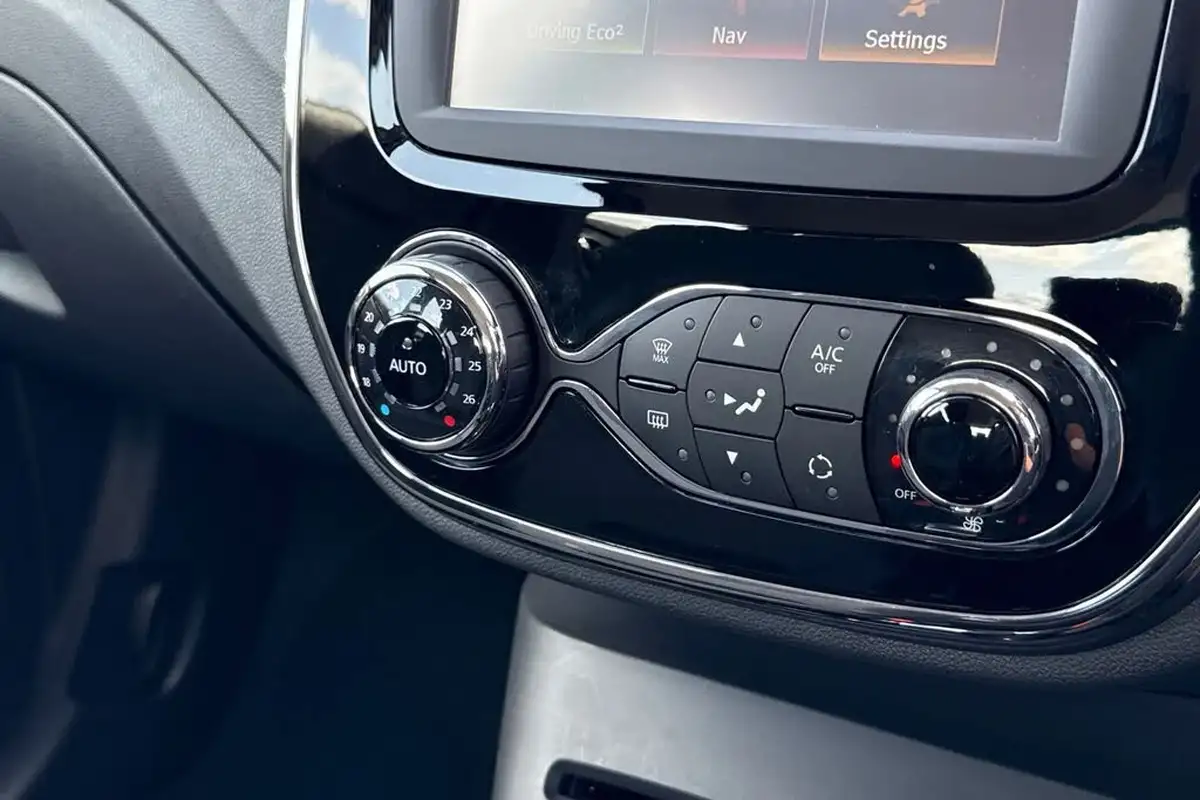 2016-renault-captur-15dci-dynamique-nav-90bhp-edc-auto-big-21