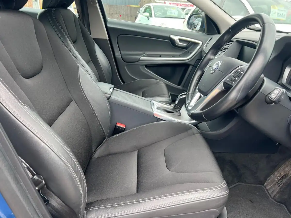 2016-volvo-v60-20td-d4-se-geartronic-big-12