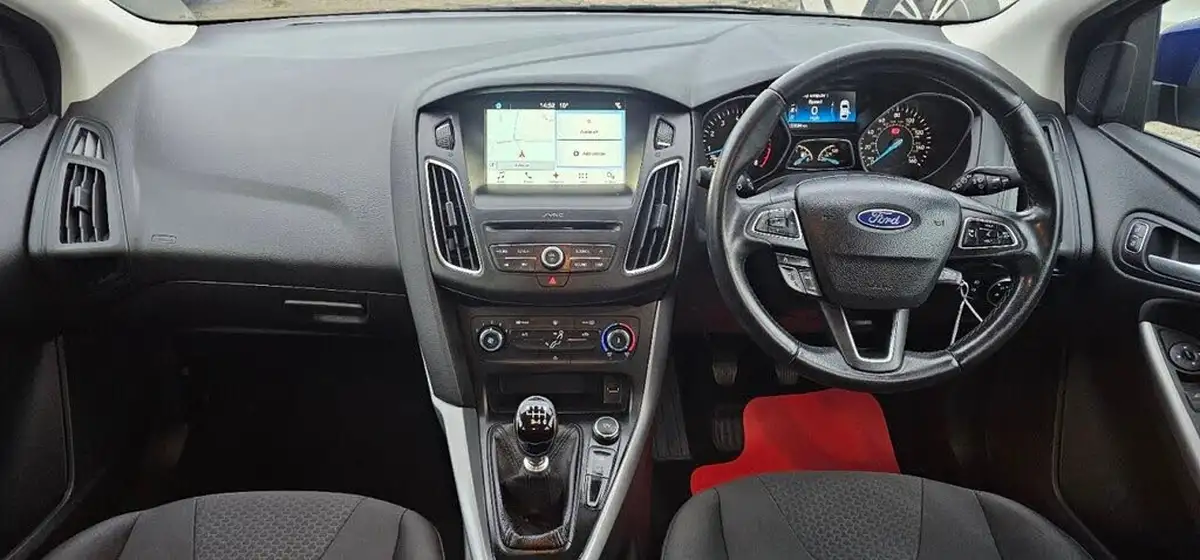 2017-ford-focus-10t-zetec-edition-125ps-hatchback-big-14