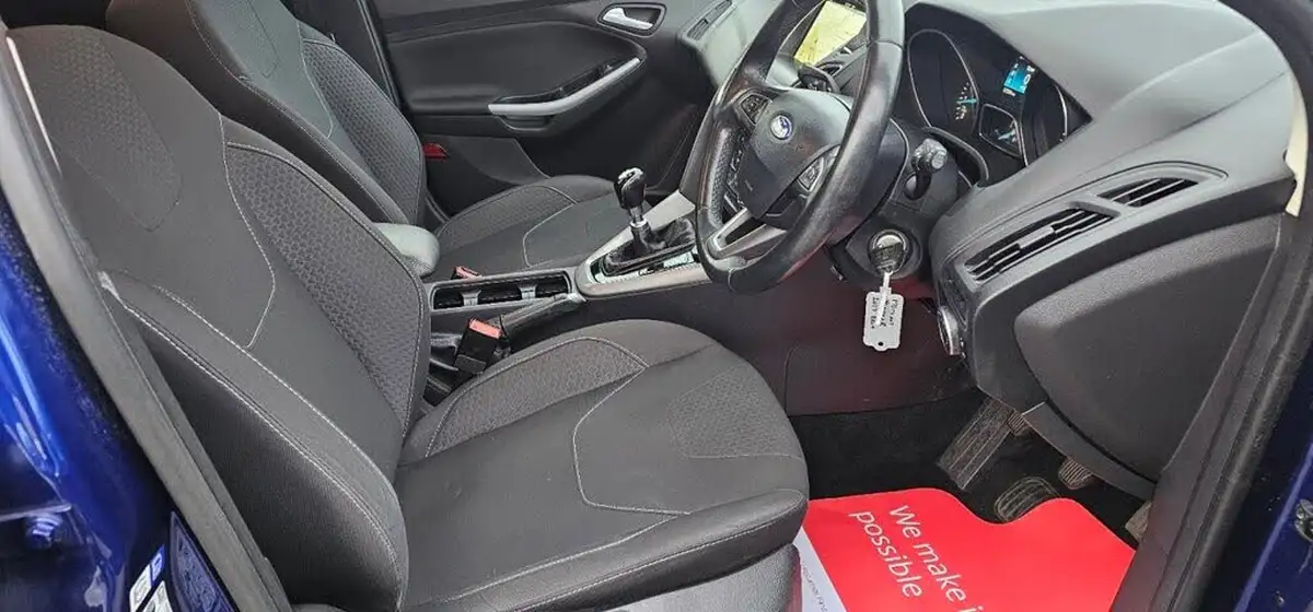 2017-ford-focus-10t-zetec-edition-125ps-hatchback-big-42