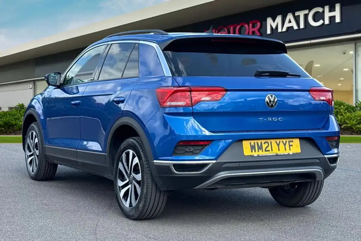 2021-volkswagen-t-roc-15-tsi-active-hatchback-5d-dsg-big-1