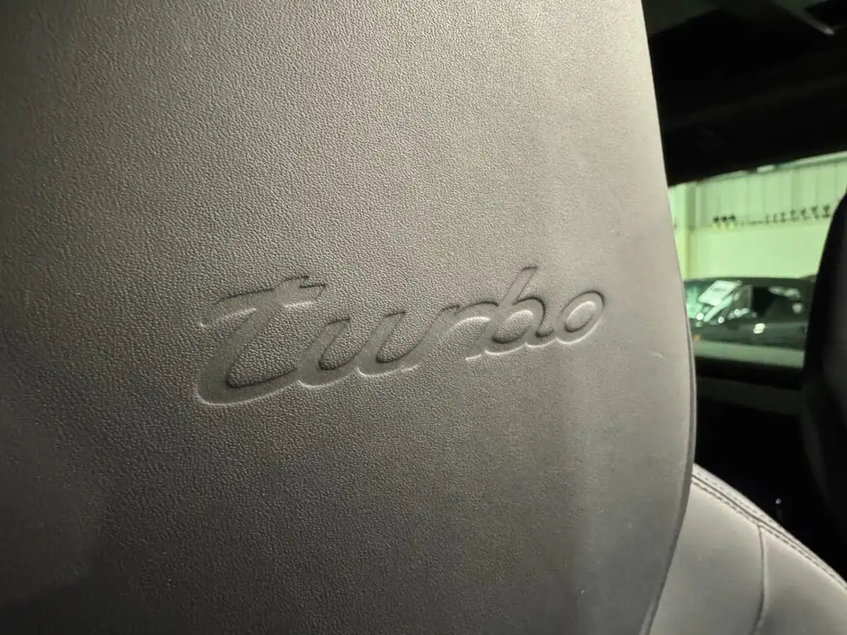 2022-porsche-cayenne-40-v8-turbo-station-wagon-big-33