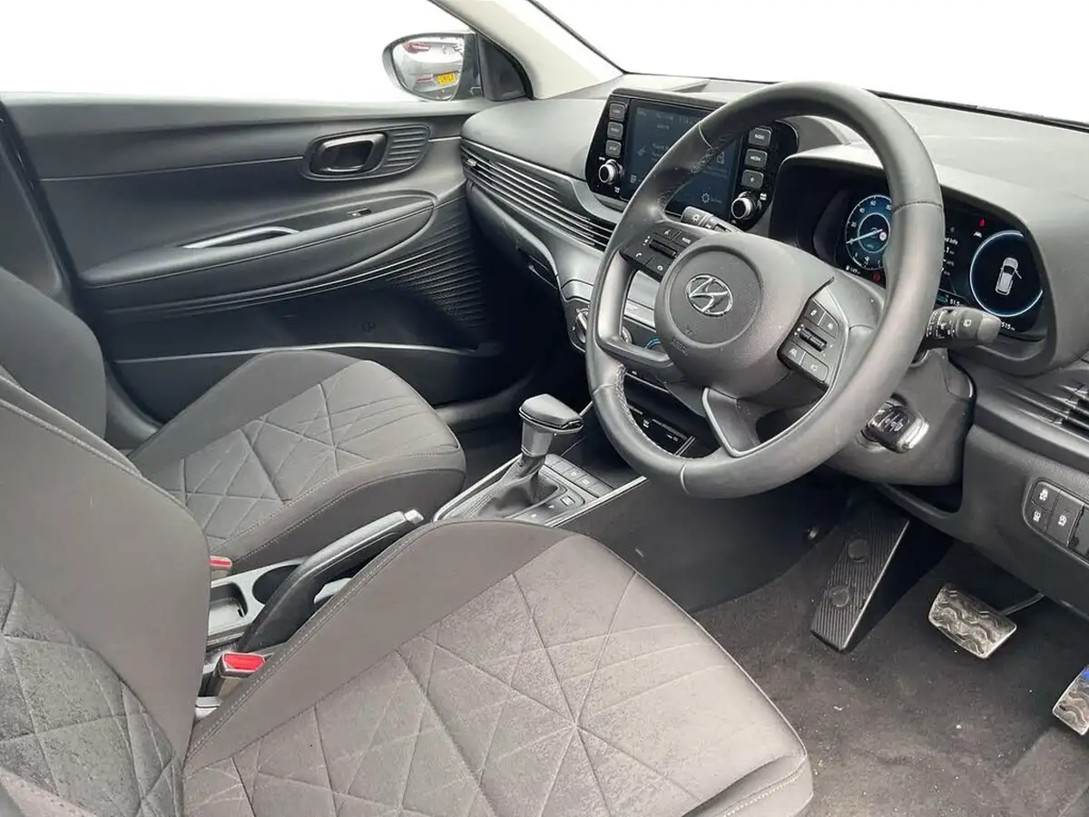 2024-hyundai-bayon-10-t-gdi-se-connect-dct-big-4