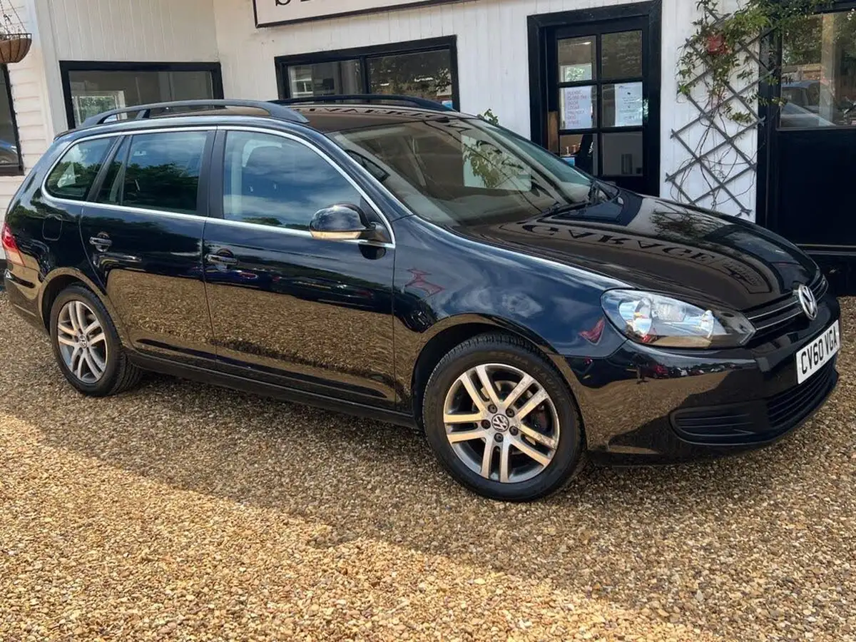 2011-volkswagen-golf-16td-se-105ps-estate-5d-big-3