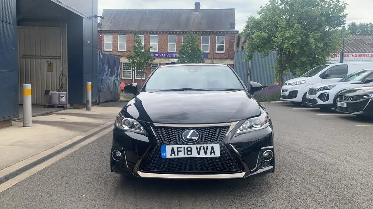 2018-lexus-ct-200h-18-covenience-pack-f-sport-leather-big-7