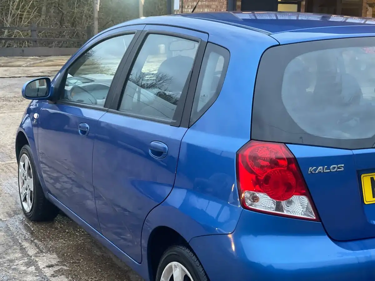 2008-chevrolet-kalos-12-se-big-23