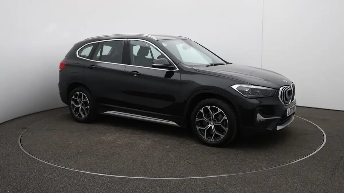 2021-bmw-x1-20-sdrive20i-xline-big-44