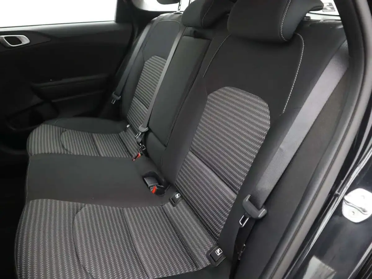 2022-kia-ceed-10-t-gdi-2-sportswagon-big-14