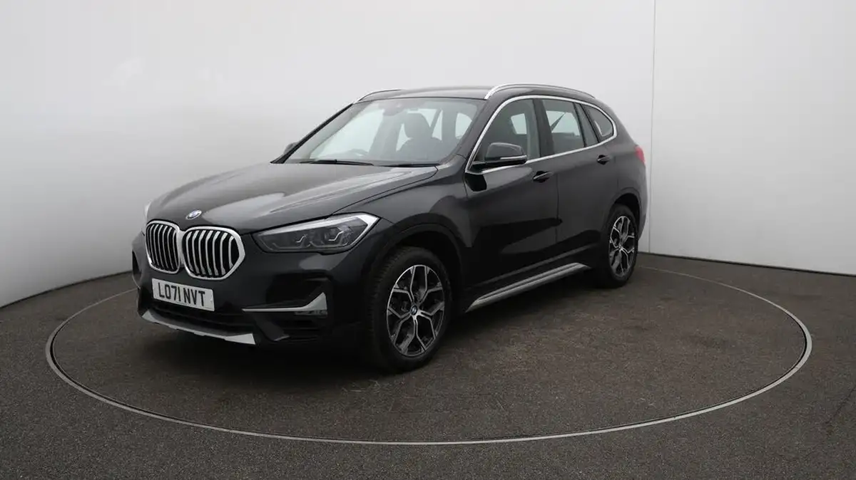 2021-bmw-x1-20-sdrive20i-xline-big-68