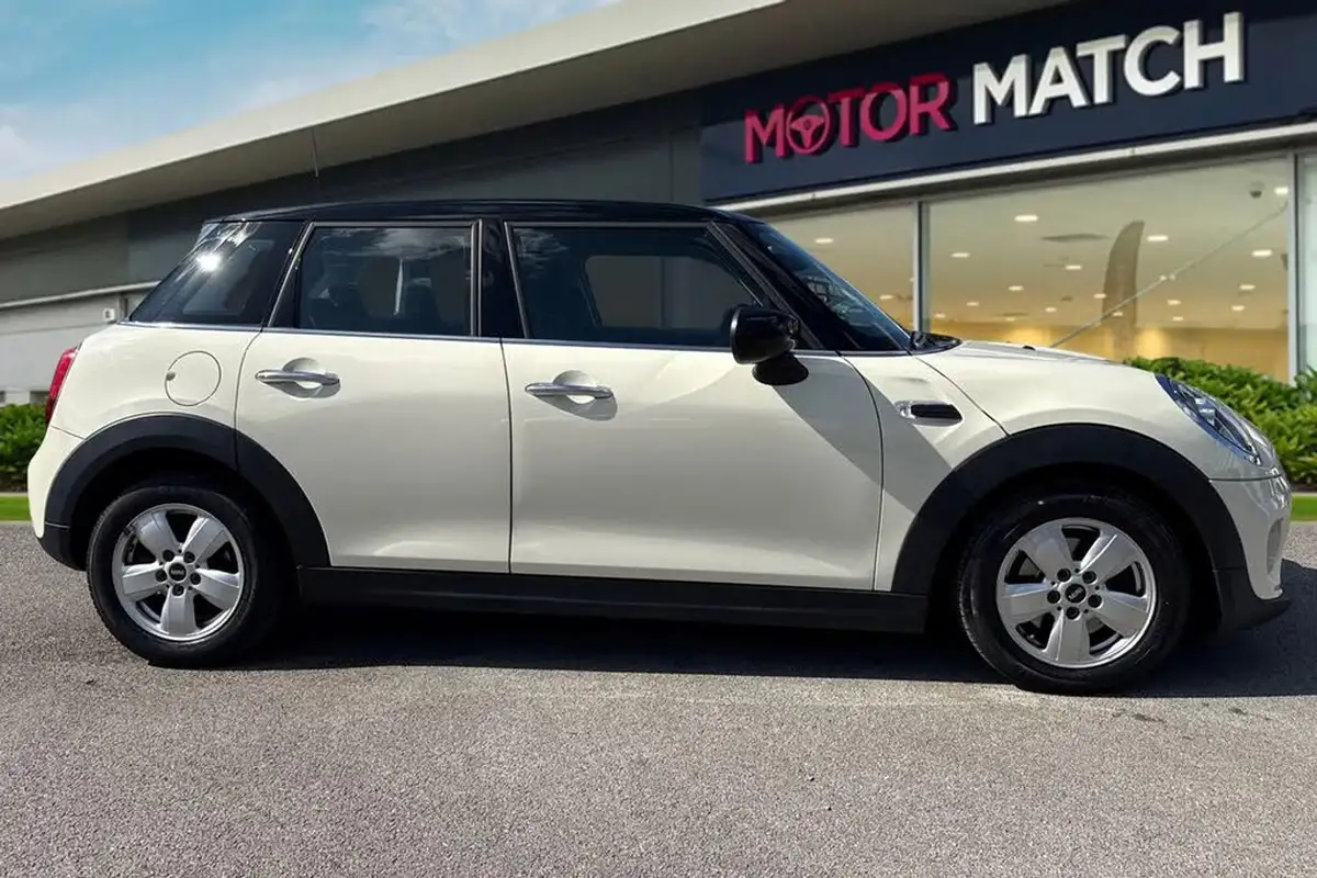 2019-mini-cooper-15-cooper-classic-hatchback-5d-big-2