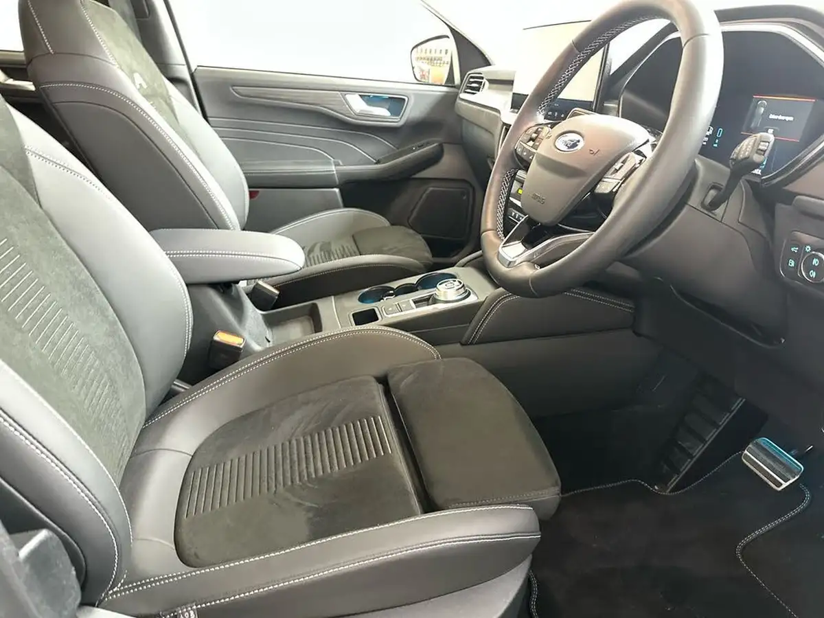 2025-ford-kuga-25t-active-243ps-phev-big-11