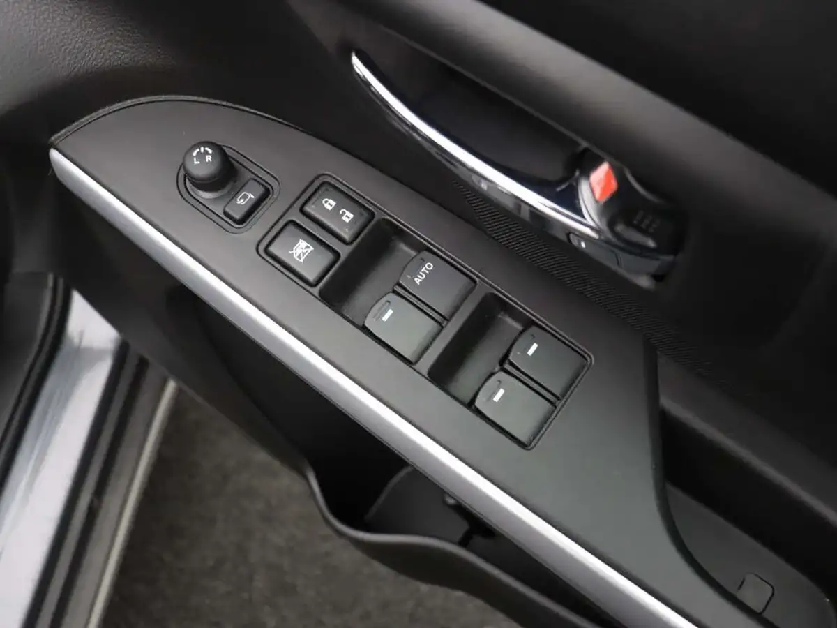 2021-suzuki-s-cross-14-boosterjet-sz-t-big-22