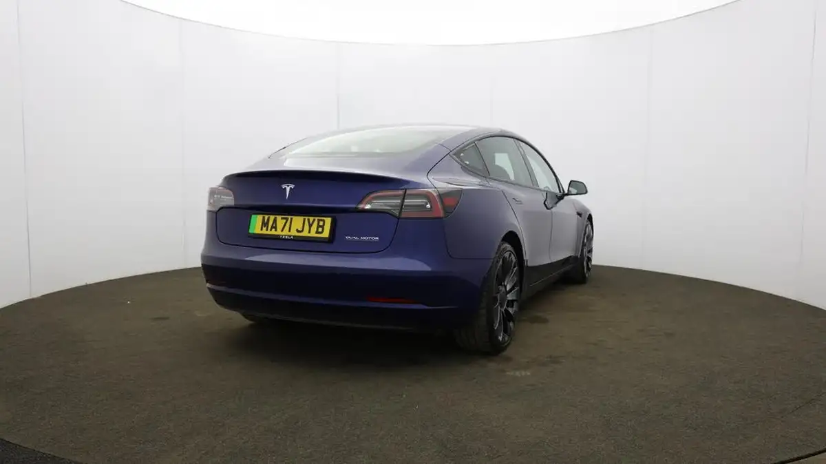 2021-tesla-model-3-e-performance-awd-big-62