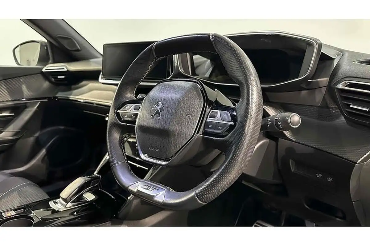 2021-peugeot-2008-suv-e-gt-big-30