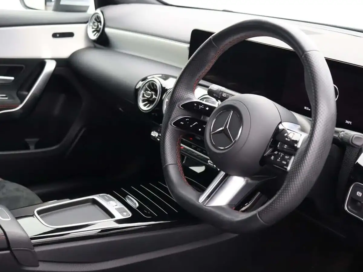 2024-mercedes-benz-a-class-13-a200-amg-line-executive-hatchback-5d-big-6