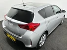 2014-toyota-auris-16-excel-hatchback-small-49