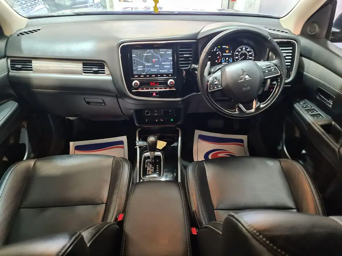 2020-mitsubishi-outlander-20-exceed-big-1