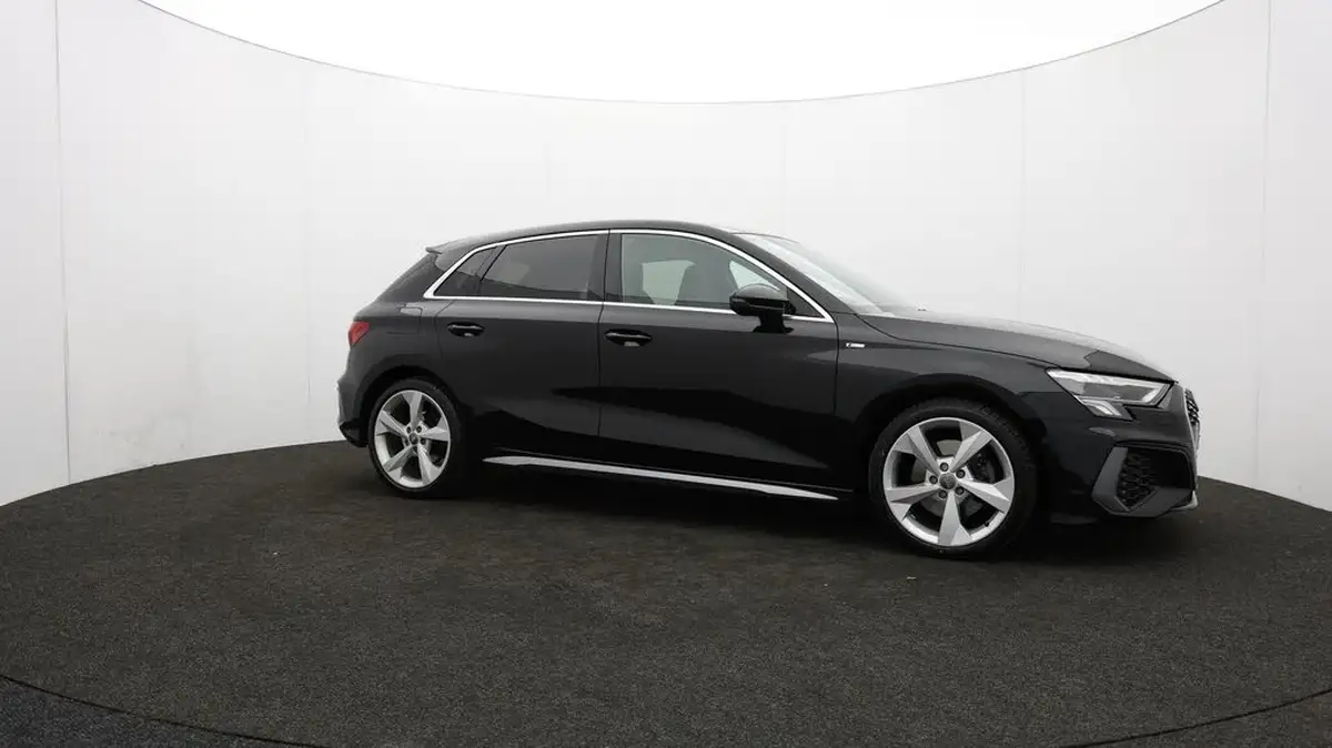 2020-audi-a3-10-30-tfsi-110ps-sportback-5d-s-tronic-big-46