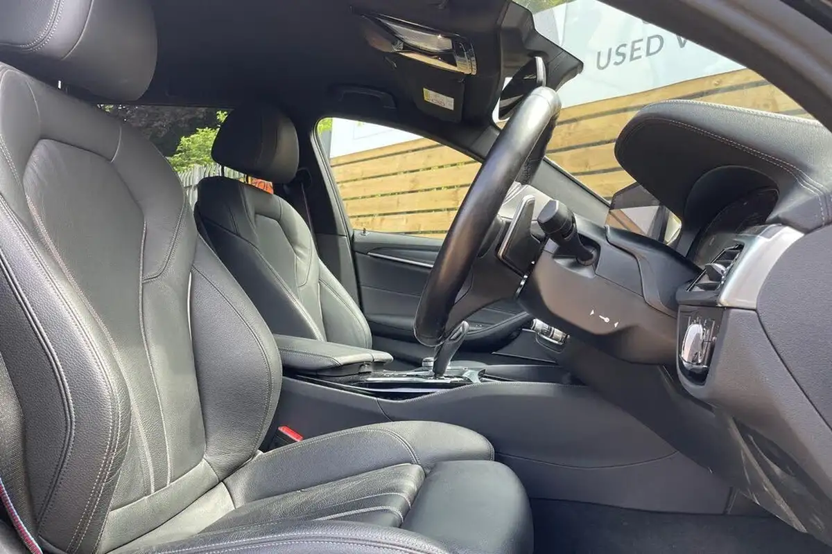 2021-bmw-5-series-20td-520d-m-sport-mht-touring-5d-big-21