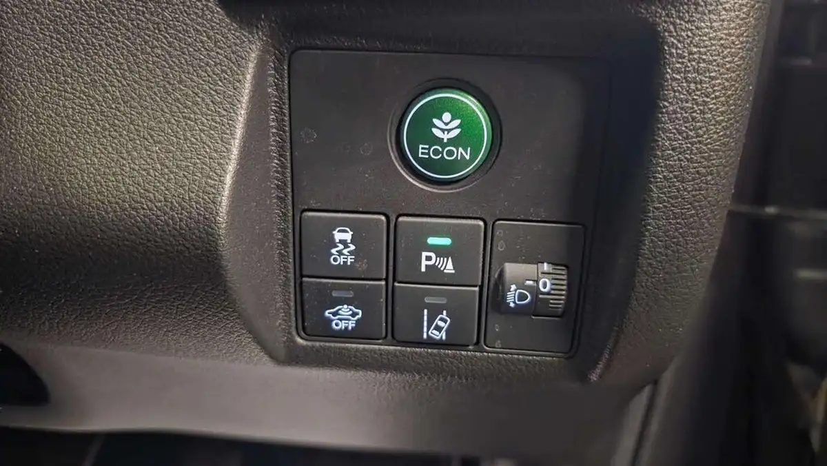2016-honda-hr-v-15-i-vtec-se-navi-big-24