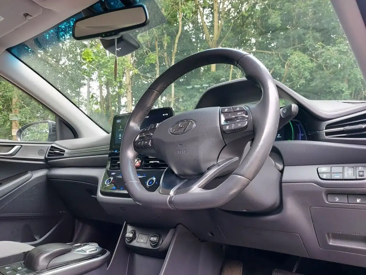 2020-hyundai-kona-e-premium-136ps-39kwh-big-29